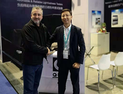 英国Roaches销售总监David Buxton来访新奥门原料网站是什么